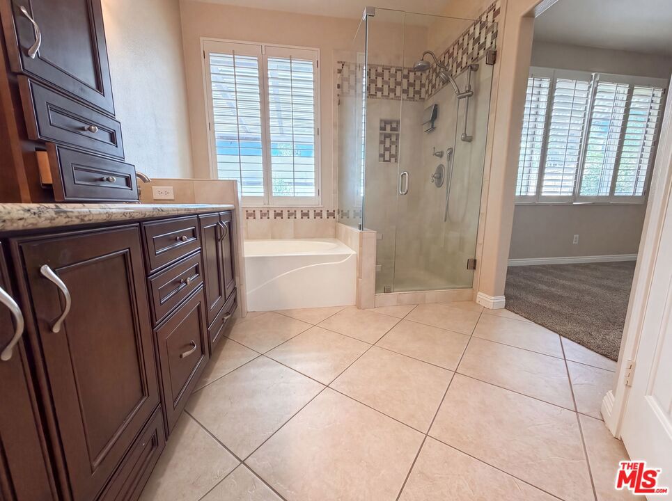 7102 Breno Place Property Photo 17