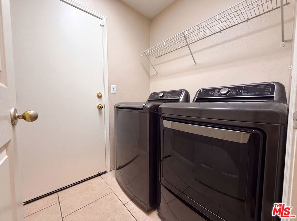 7102 Breno Place Property Photo 23
