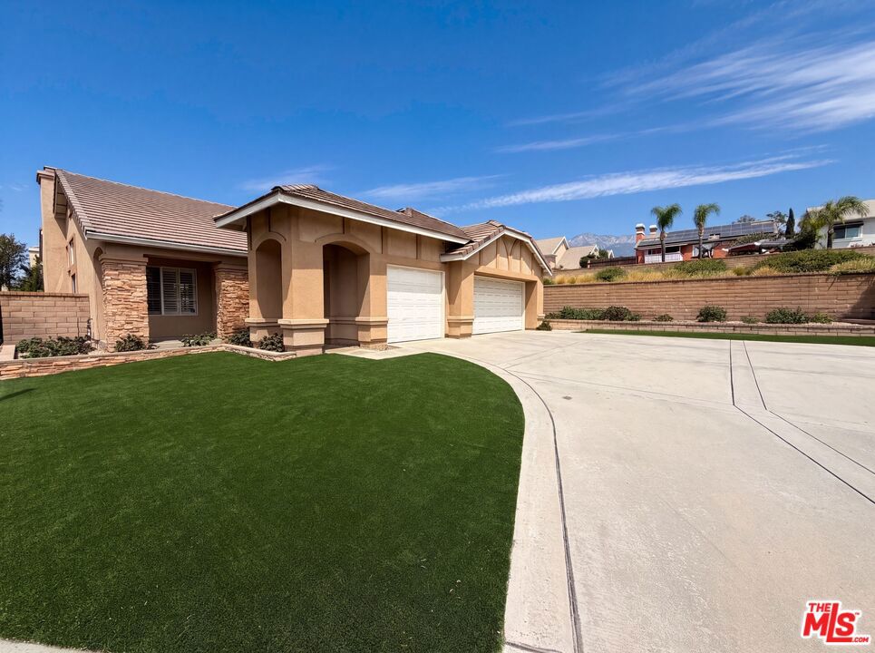 7102 Breno Place Property Photo 29