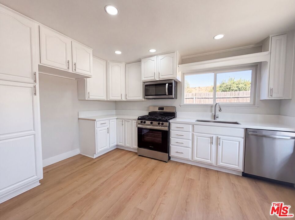 14602 Rosecourt Drive Property Photo 2