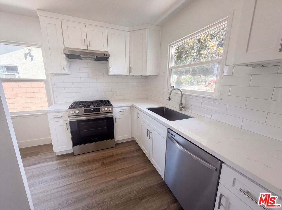 8015 Aldea Avenue Property Photo 6