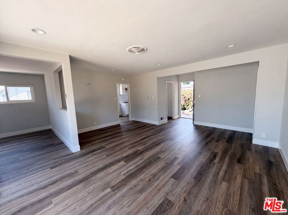 8015 Aldea Avenue Property Photo 11