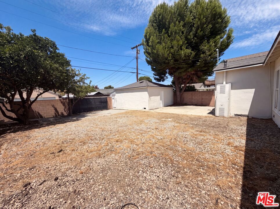 8015 Aldea Avenue Property Photo 25