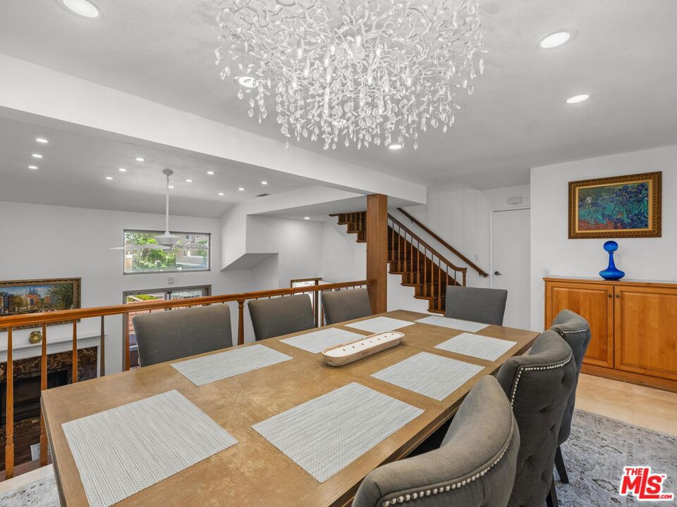 7825 Seaglen Drive Property Photo 11