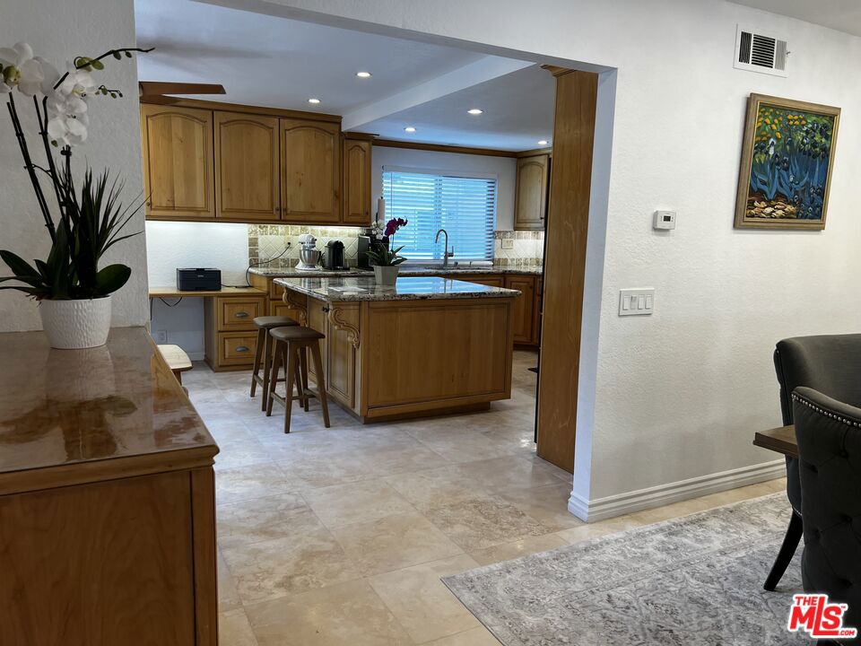 7825 Seaglen Drive Property Photo 13