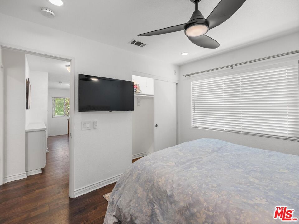7825 Seaglen Drive Property Photo 37