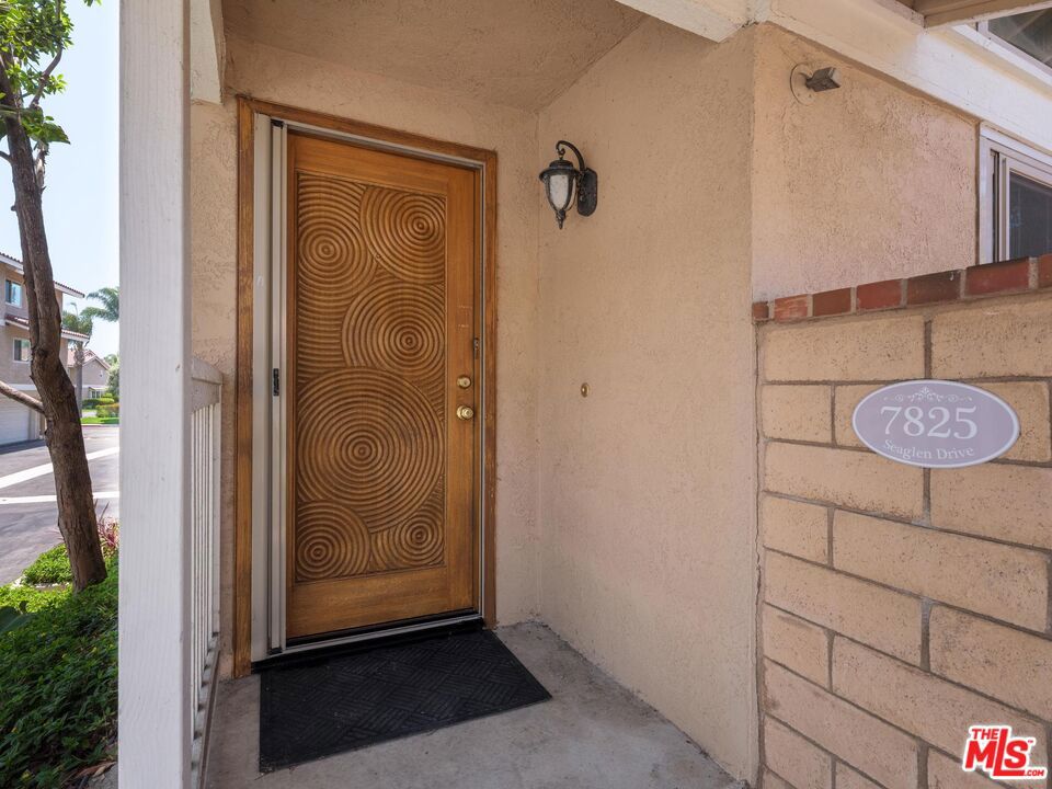 7825 Seaglen Drive Property Photo 38