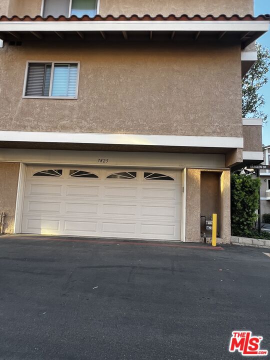 7825 Seaglen Drive Property Photo 40
