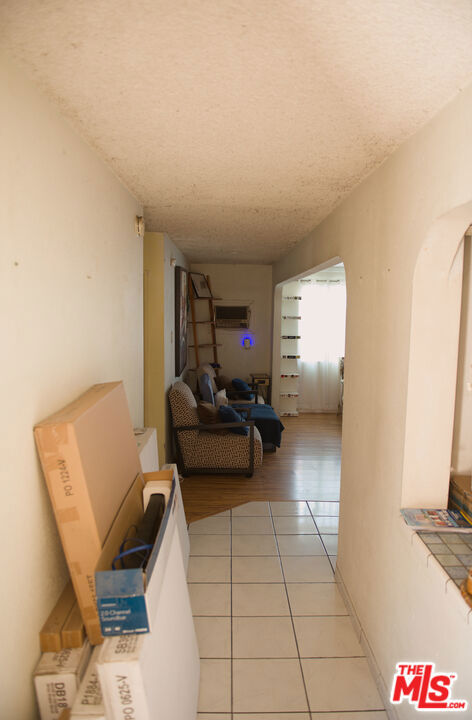 8804 Ilex Avenue Property Photo 8