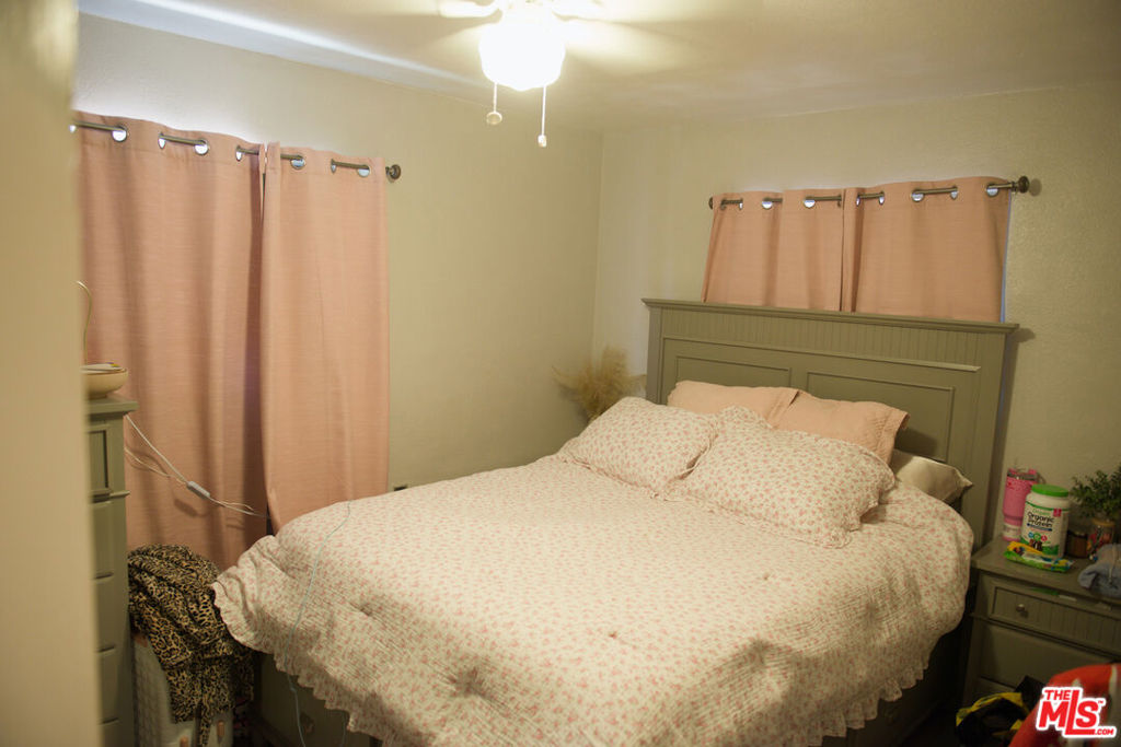 8804 Ilex Avenue Property Photo 13