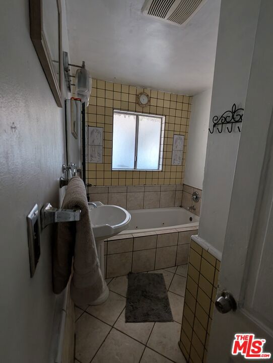 8804 Ilex Avenue Property Photo 15
