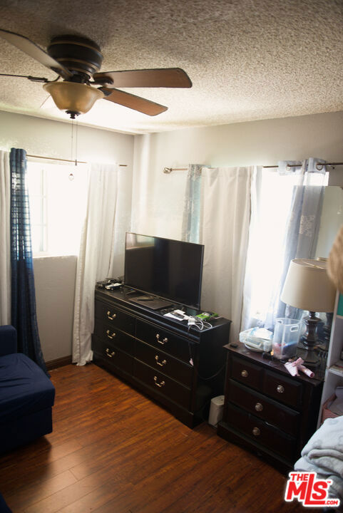 8804 Ilex Avenue Property Photo 17