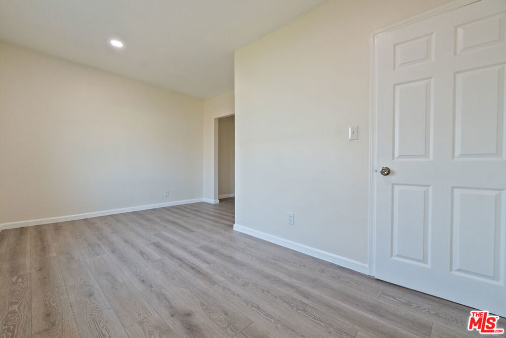 1341 W 94th Street Property Photo 12