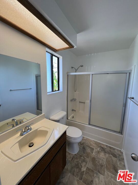 1114 W 155th Street B Property Photo 16