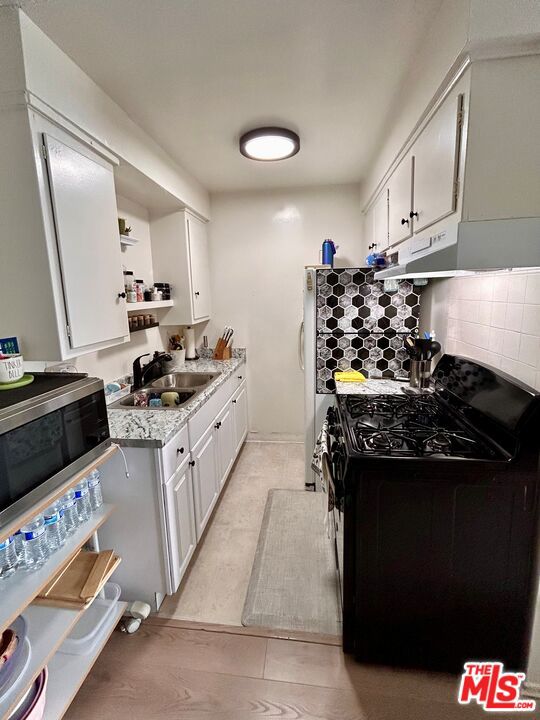 14611 Larch Avenue Property Photo 14