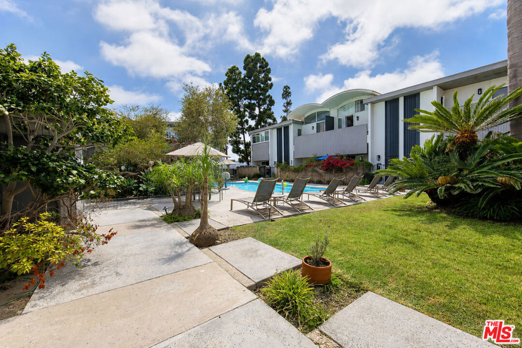 4733 La Villa Marina C Property Photo 41