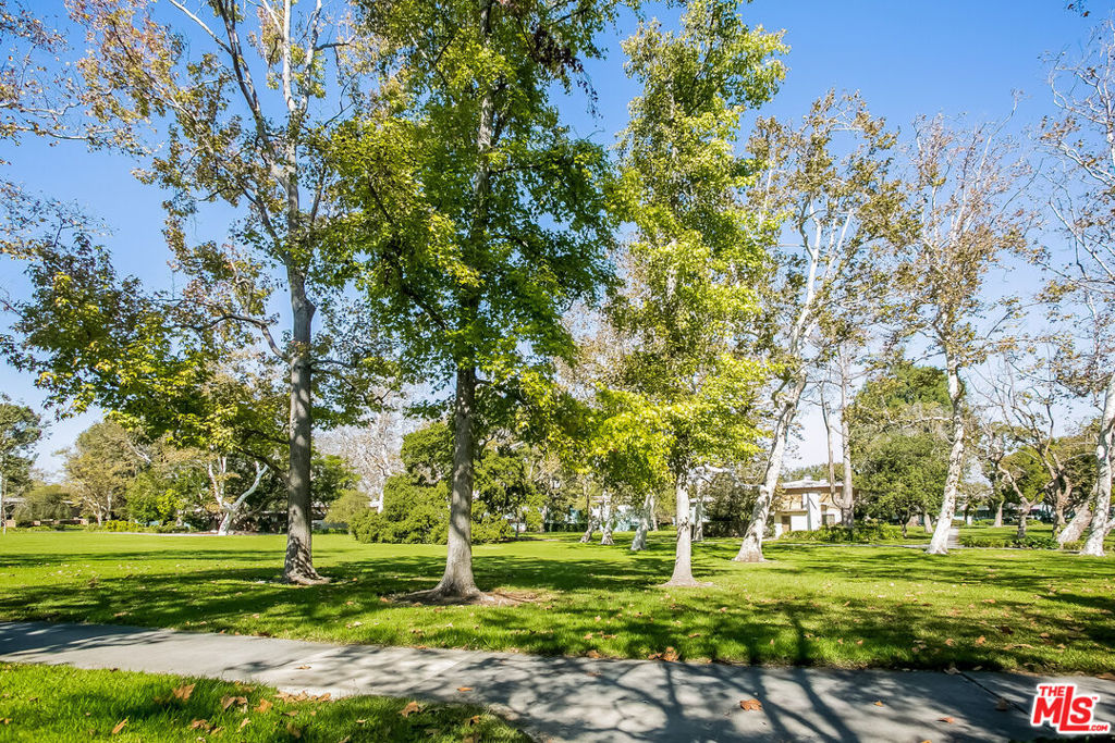 5532 Village Property Photo 34