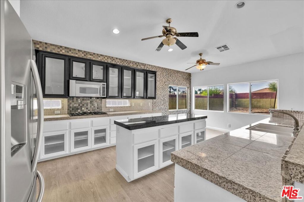 80442 Jasper Park Avenue Property Photo 7