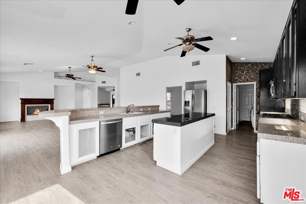 80442 Jasper Park Avenue Property Photo 9