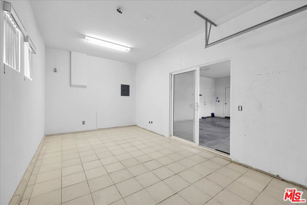 80442 Jasper Park Avenue Property Photo 28