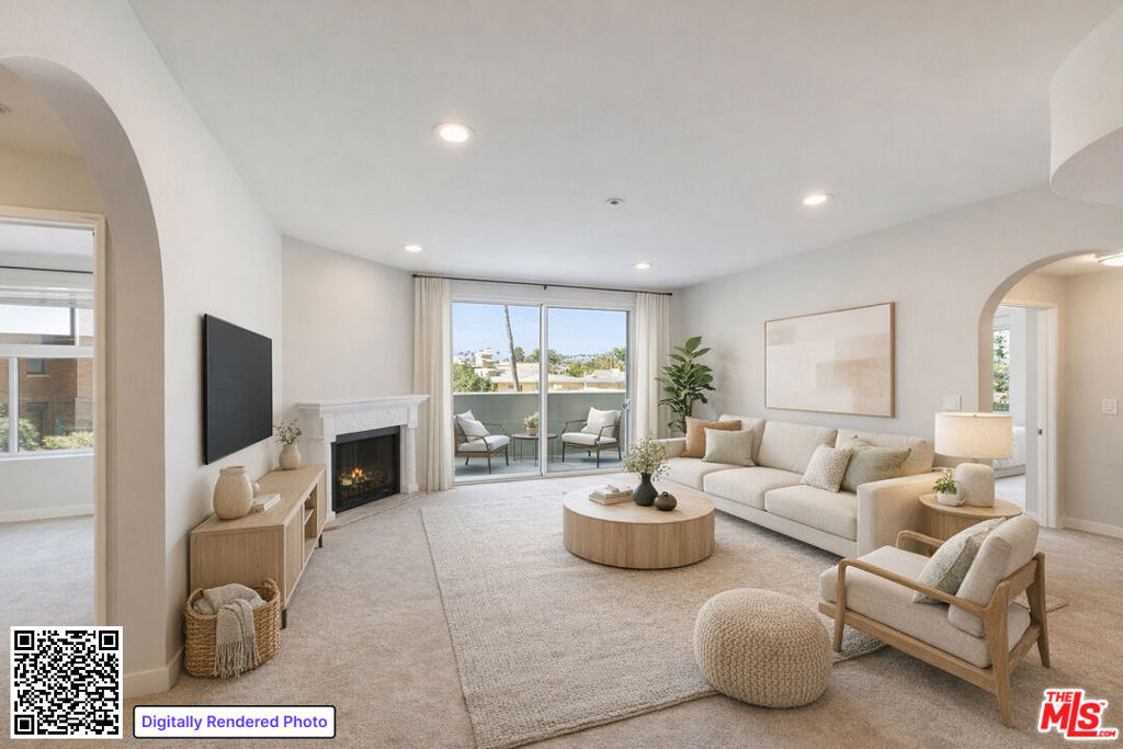 620 S Gramercy Place 320 Property Photo 1