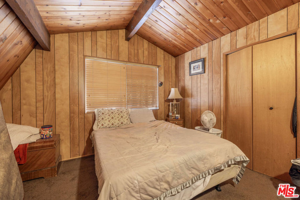 900 E Mountain View Boulevard Property Photo 7