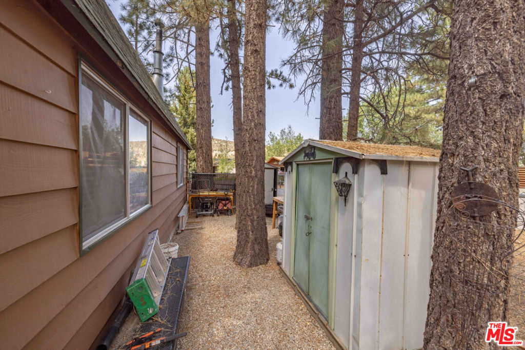 900 E Mountain View Boulevard Property Photo 13