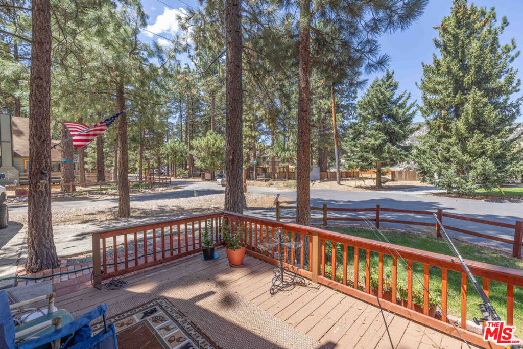 900 E Mountain View Boulevard Property Photo 24