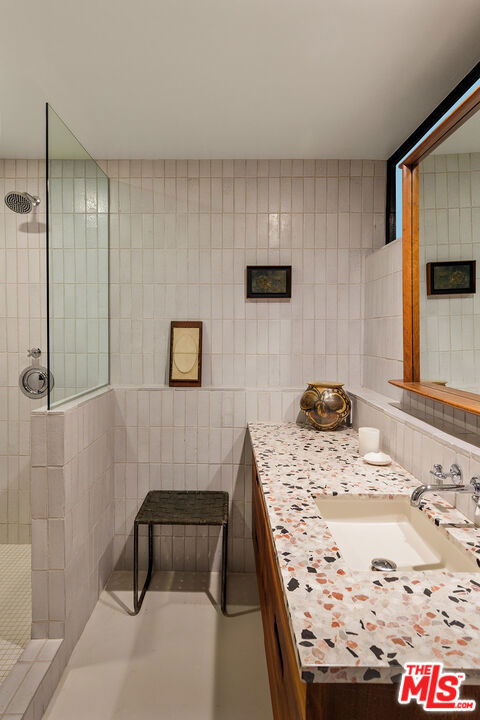 7127 Crest Road Property Photo 25