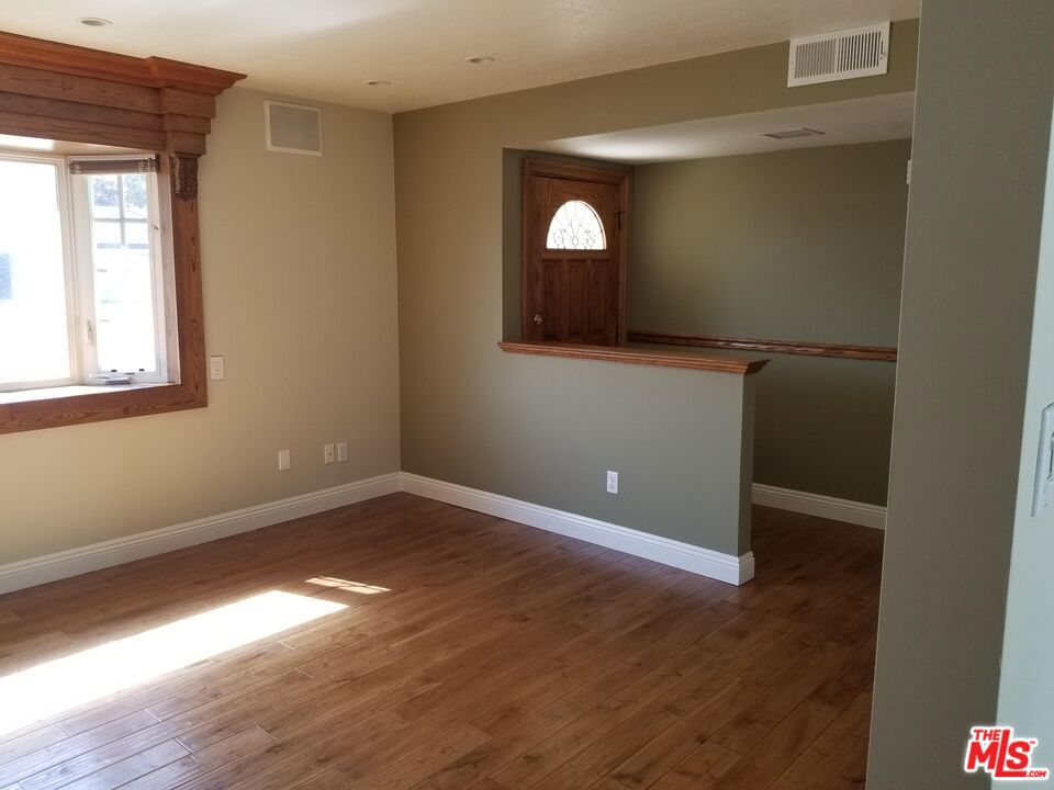 3328 Greenville Avenue Property Photo 5