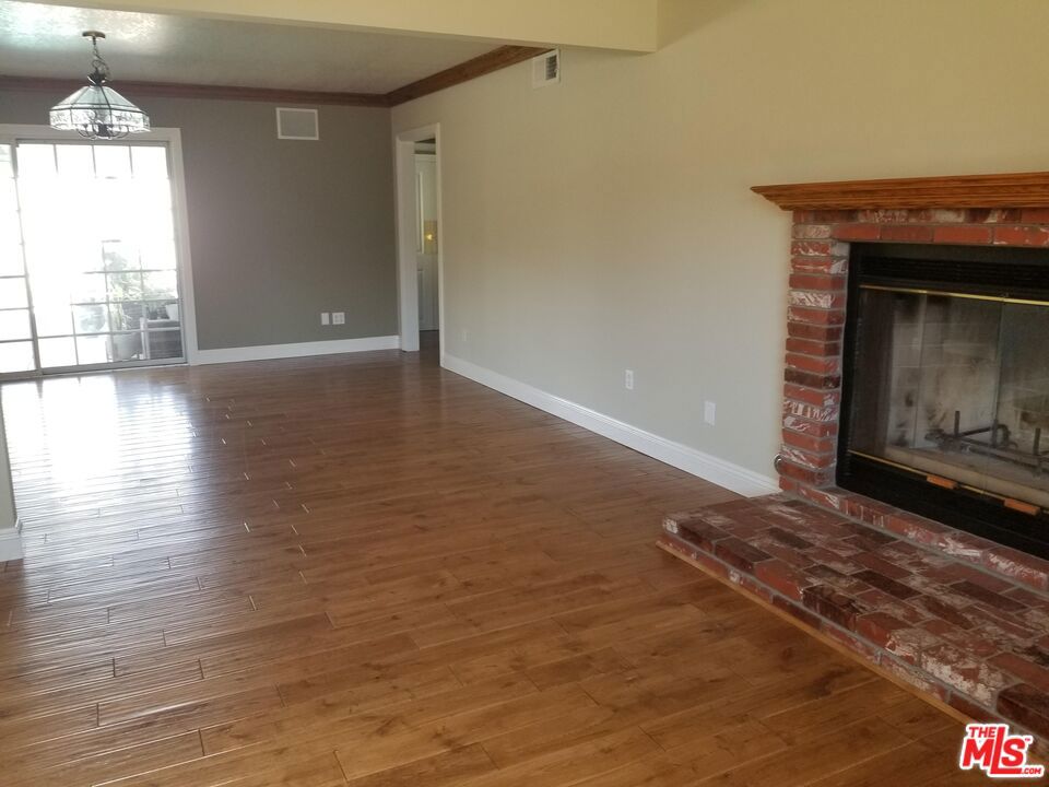 3328 Greenville Avenue Property Photo 6