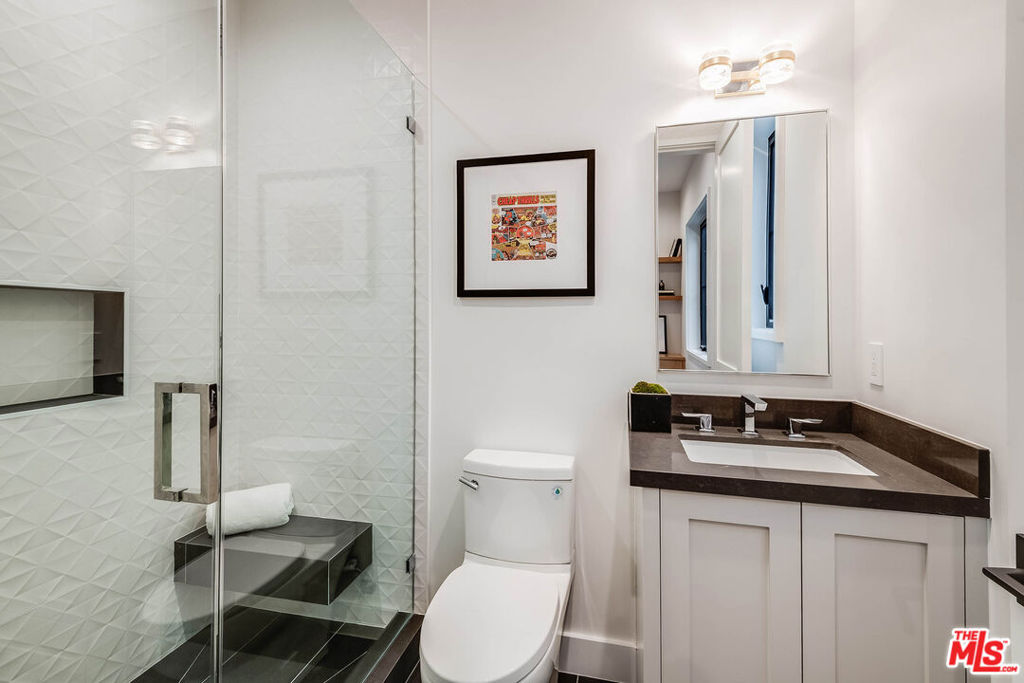 4210 Kraft Avenue Property Photo 35