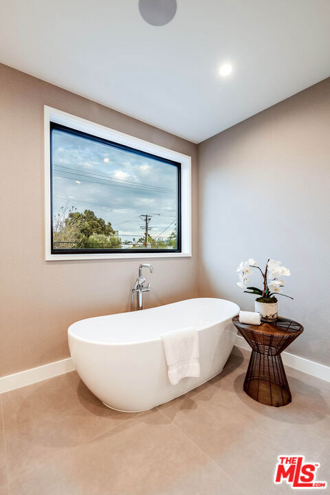 4210 Kraft Avenue Property Photo 49
