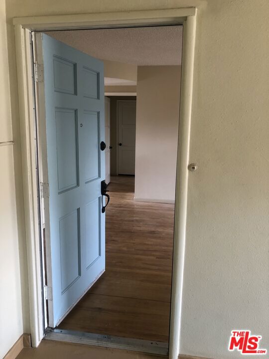 4072 Hillcrest Drive D Property Photo 2