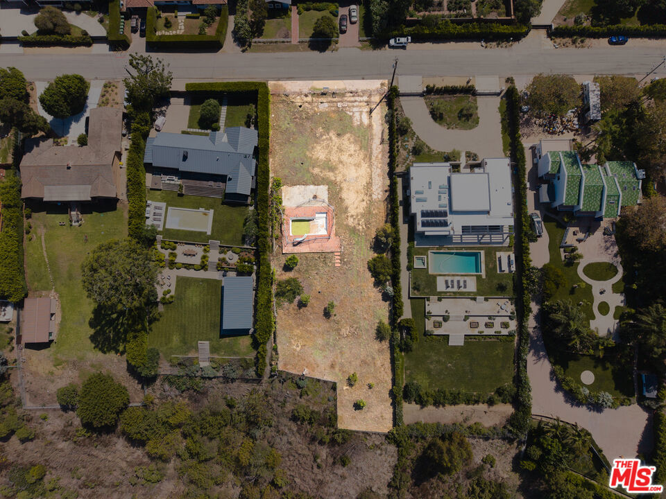 29359 Bluewater Road Property Photo 9