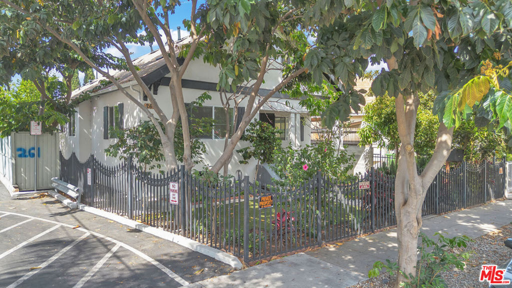261 W 43rd Place Property Photo 1