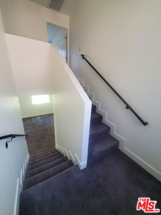 831 E 109th Street Property Photo 12