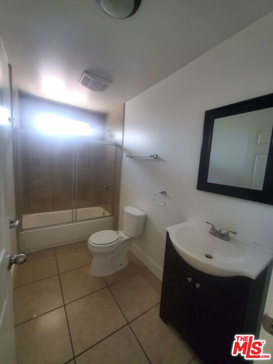 831 E 109th Street Property Photo 18