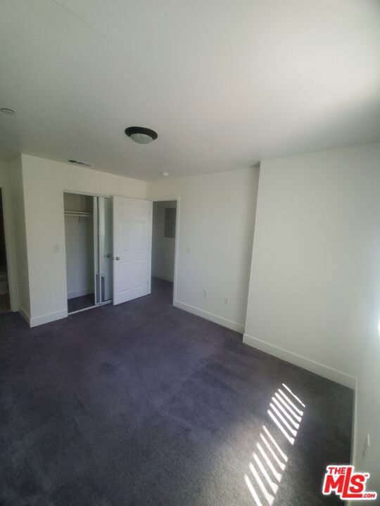 831 E 109th Street Property Photo 23