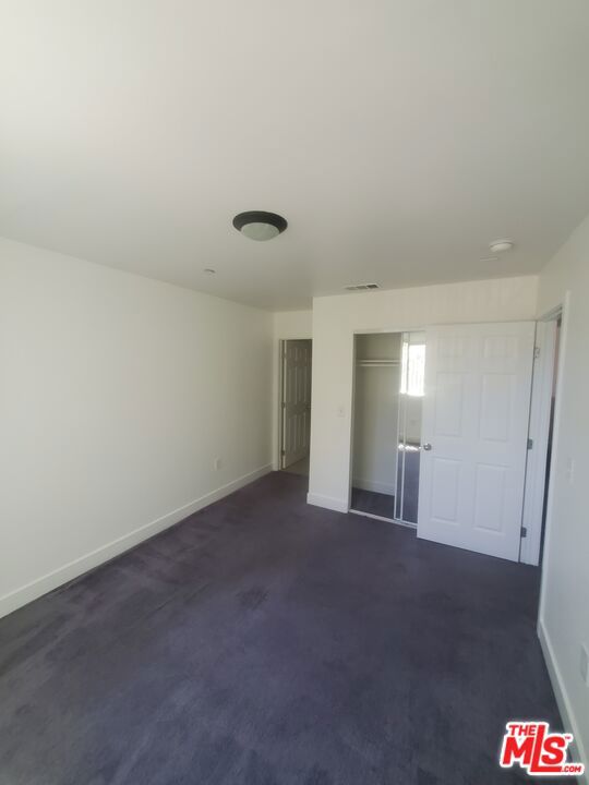 831 E 109th Street Property Photo 24