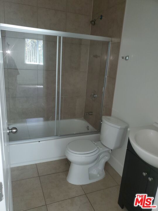 831 E 109th Street Property Photo 25
