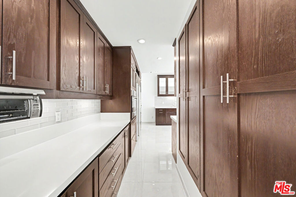469 S Hamel Road Property Photo 13
