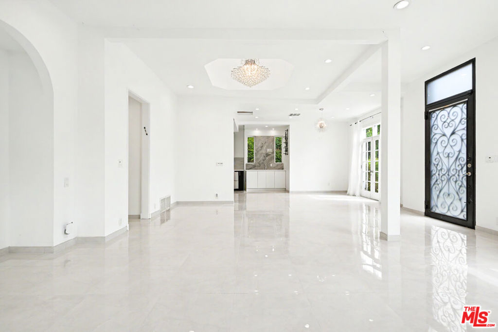 469 S Hamel Road Property Photo 14