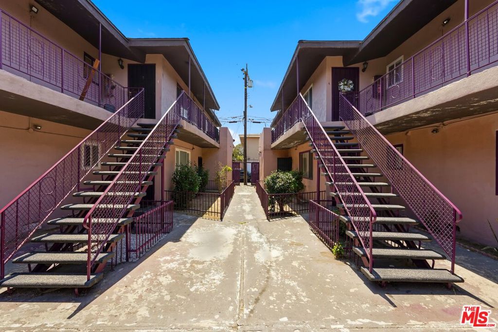 2912 W 141st Place Property Photo 10