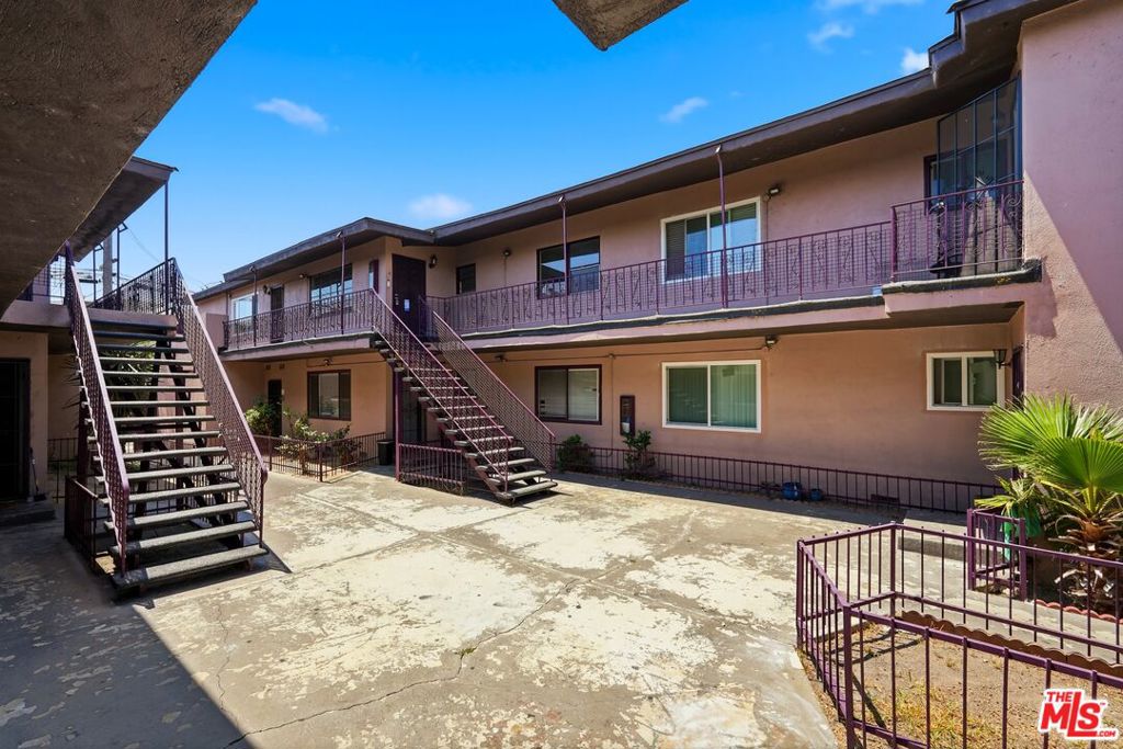 2912 W 141st Place Property Photo 19