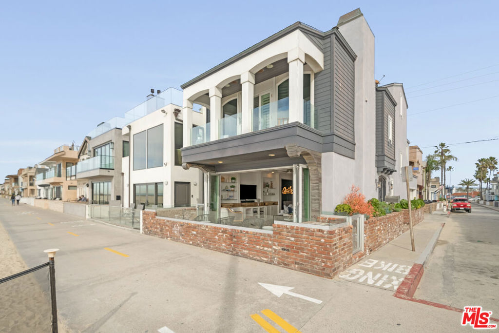 2400 W Oceanfront Property Photo 4