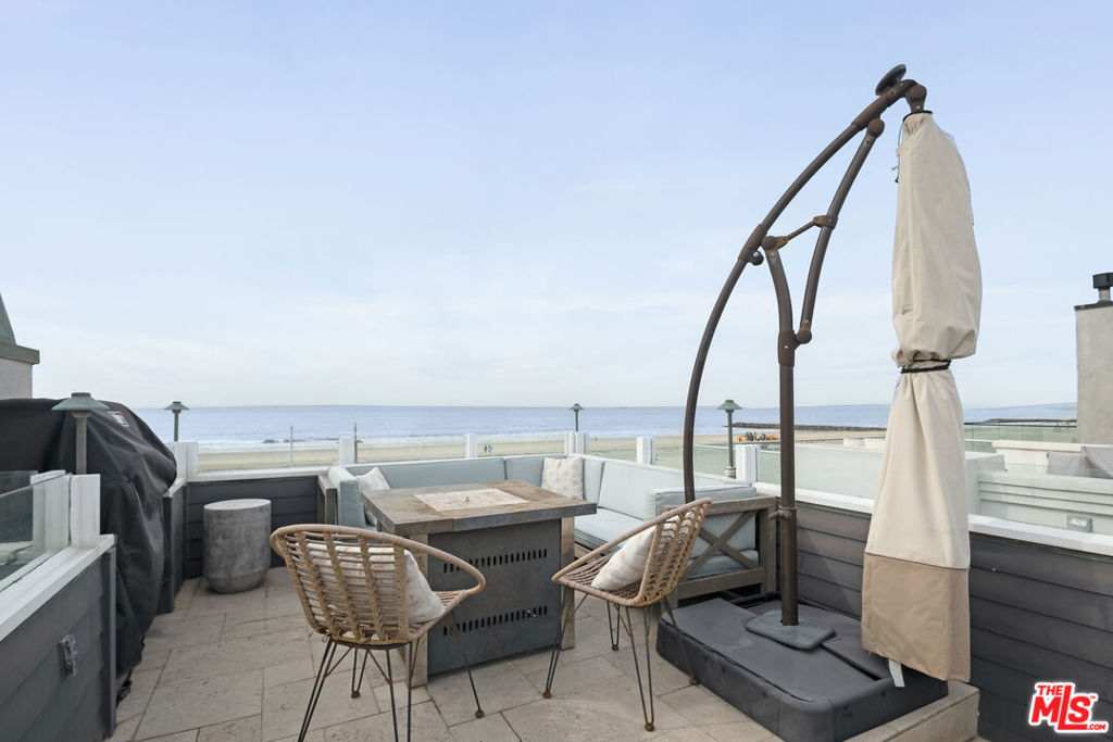 2400 W Oceanfront Property Photo 17