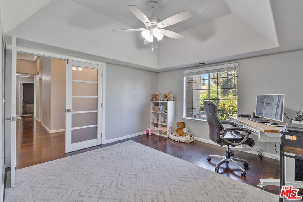 1459 Hillsboro Avenue Property Photo 11