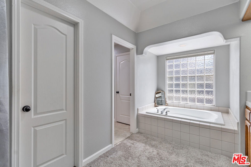 1459 Hillsboro Avenue Property Photo 25