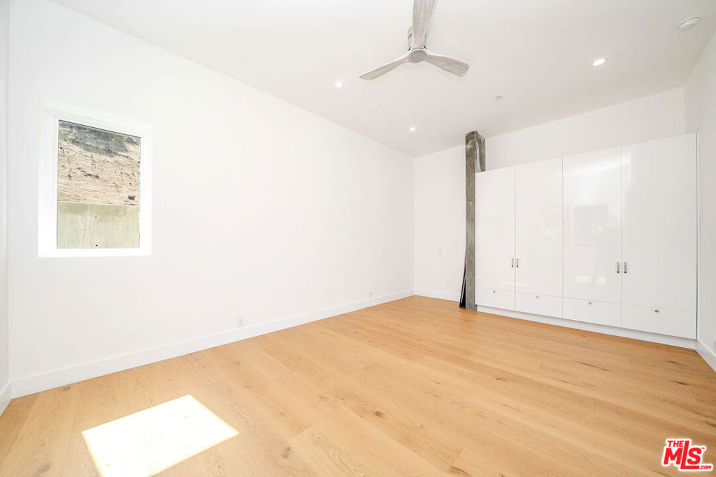 2882 El Roble Drive Property Photo 15